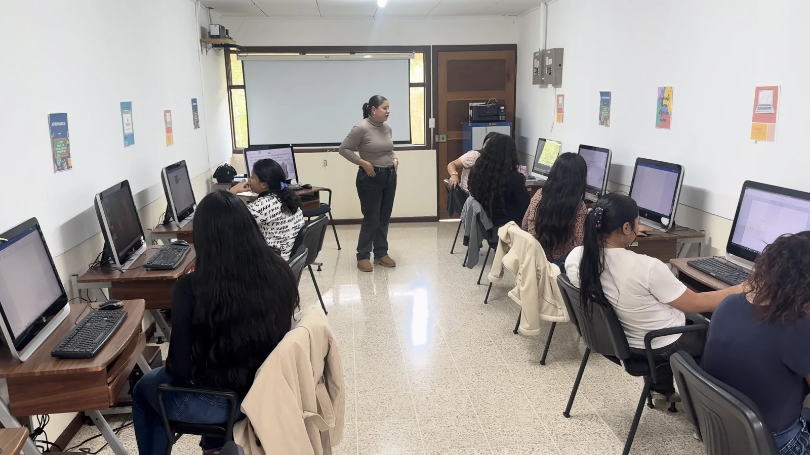 Aula de computación de Renacer